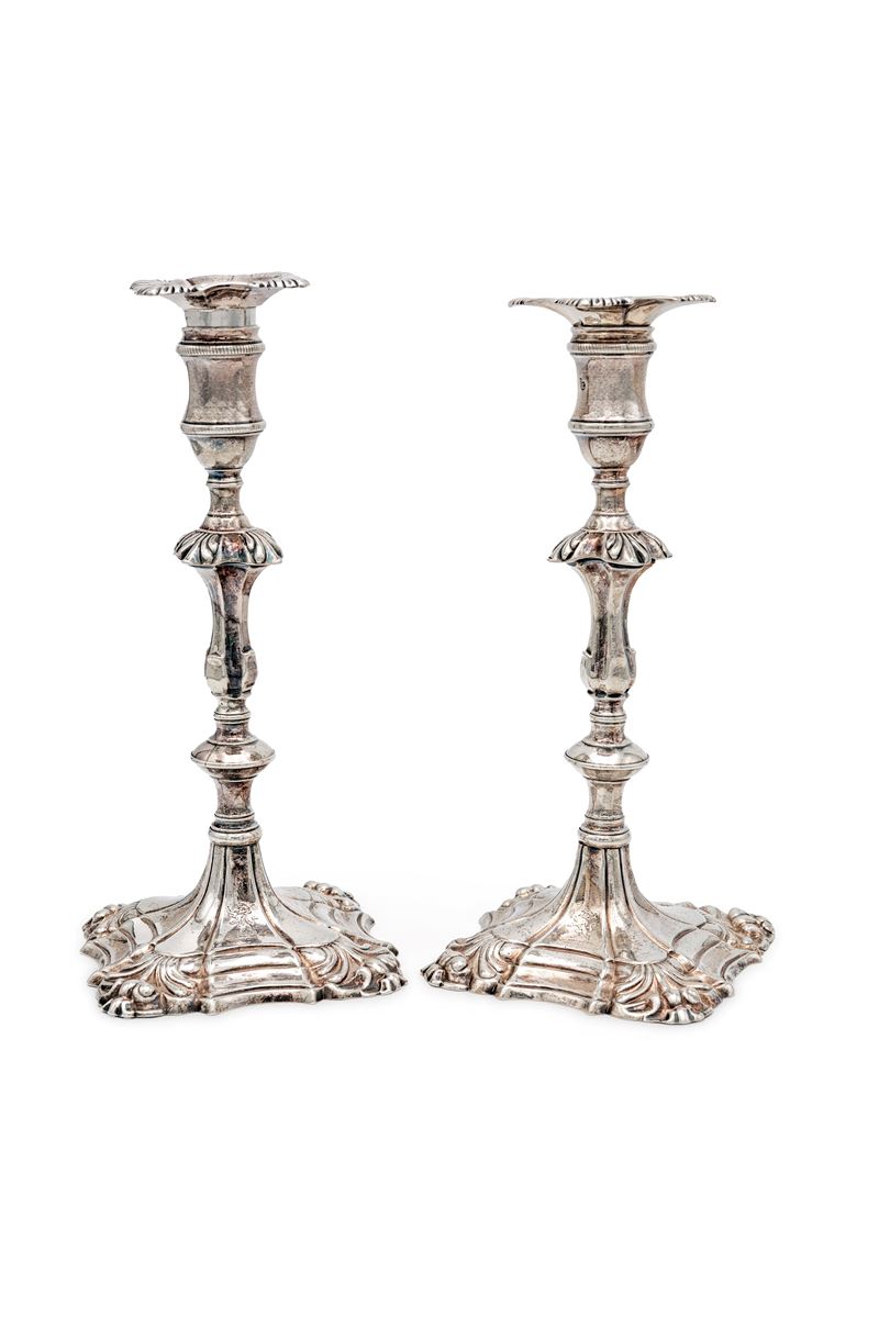 Coppia di Candelieri in Argento, Londra, Giorgio II, Orafo William Cafe (attivo dal 1757)