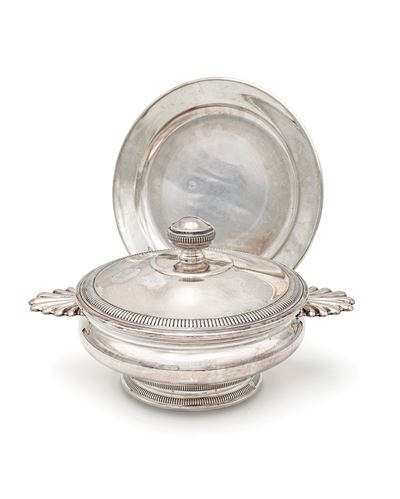 Zuppiera con Coperchio e Vassoio in Argento 800/000