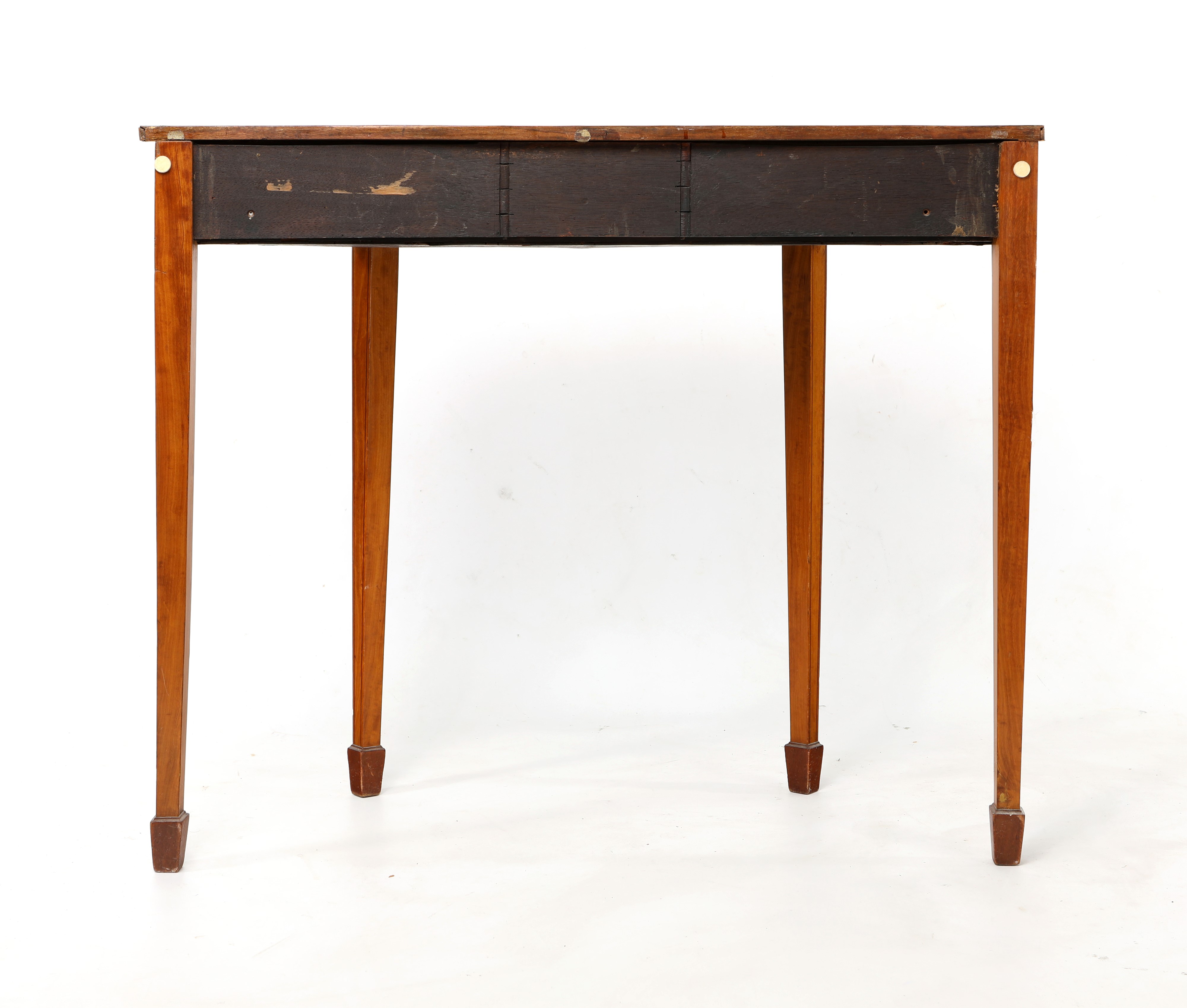 Sidetable a mezza luna in satinwood, Inghilterra, XIX secolo