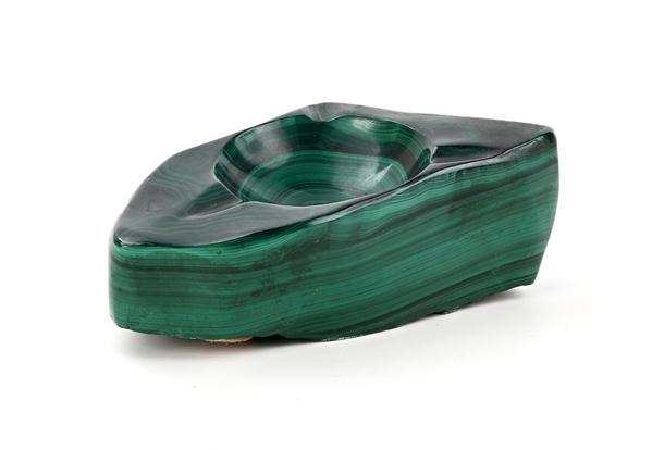 Grande posacenere di malachite, XX secolo