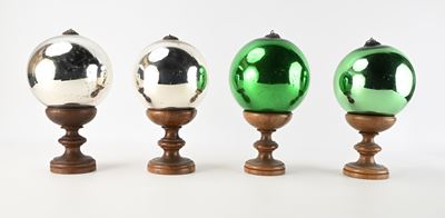 Quattro Wish Balls in Vetro Soffiato, Inghilterra, Fine XIX/inizi XX Secolo