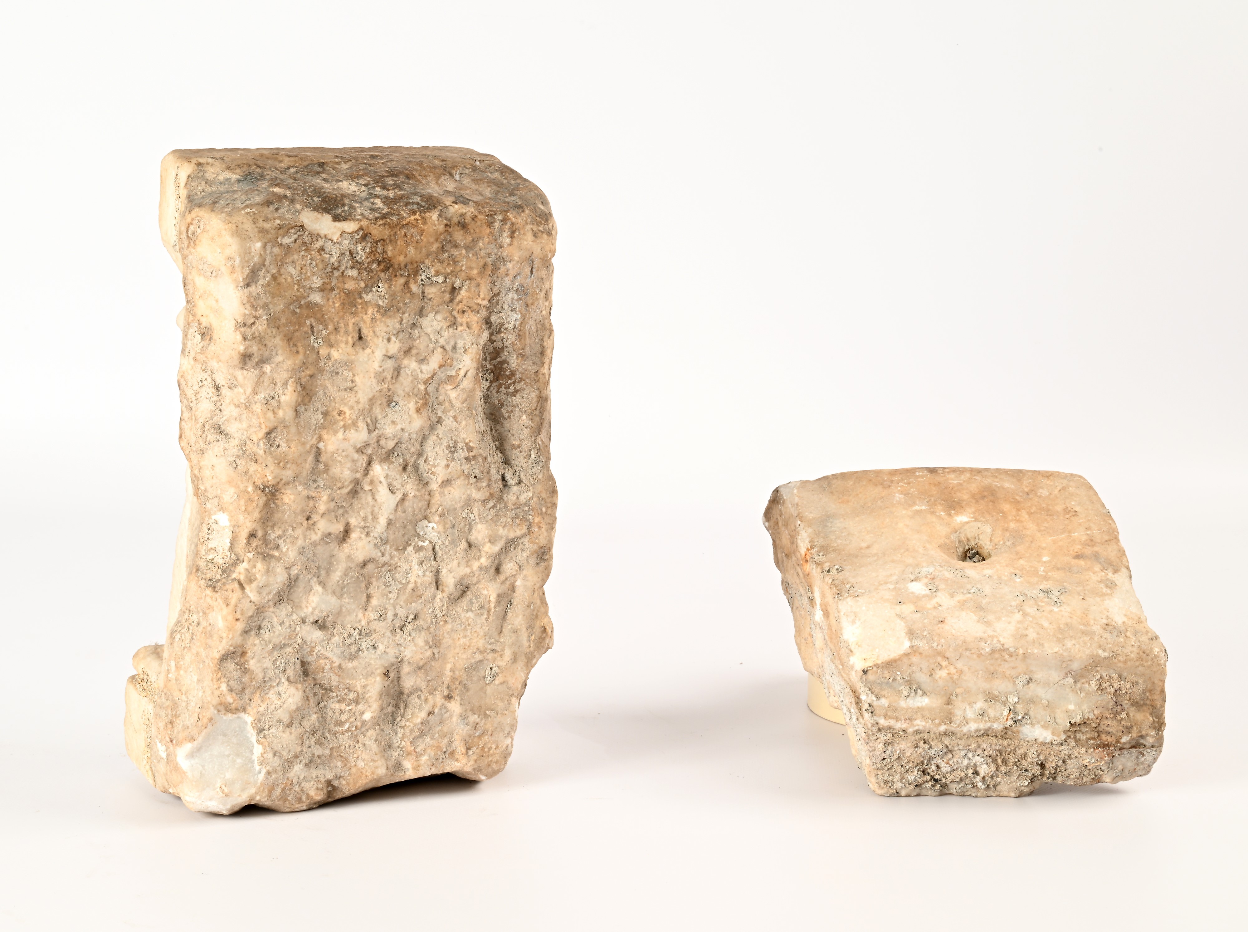 Due Frammenti in Marmo di Gusto Antico