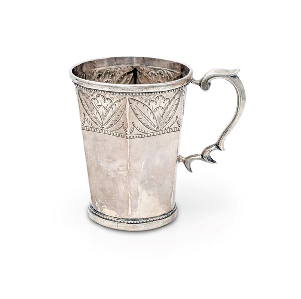 Bicchiere in argento con manico, Sud America, fine XIX/inizi XX secolo  - Asta Argenti Antichi e da Collezione - Casa d'Aste Arcadia