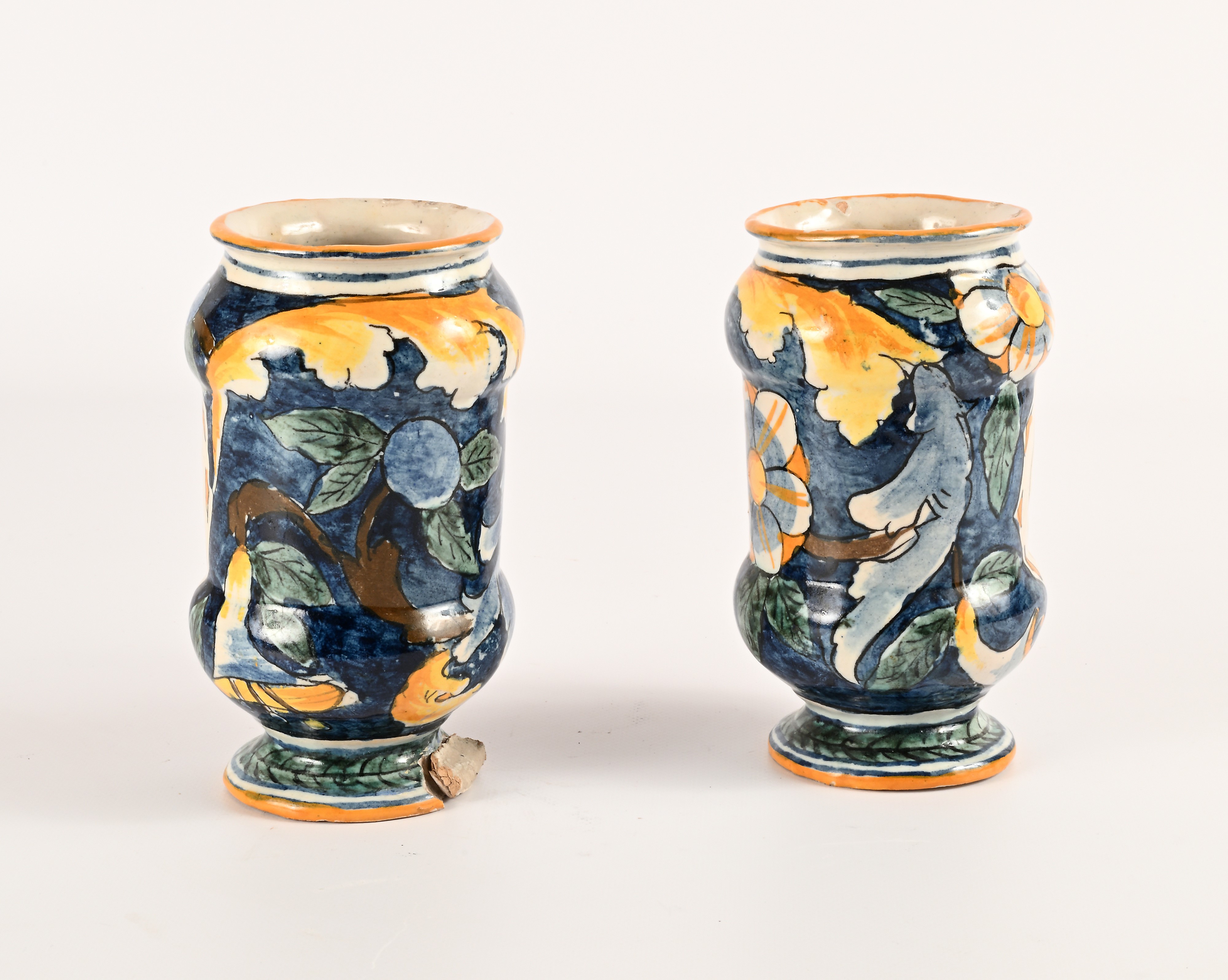 Coppia di Piccoli Albarelli in Maiolica Policroma, Calabria, XIX Secolo
