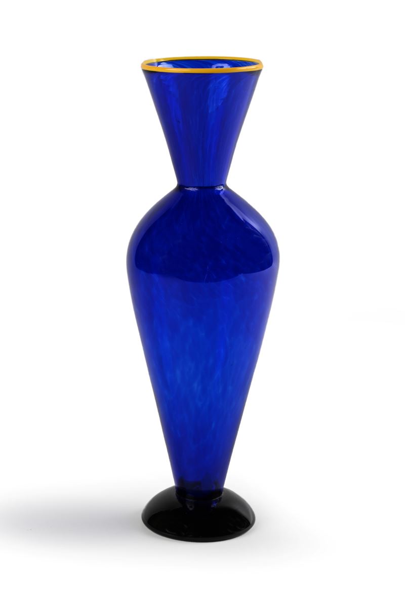 Vaso in Vetro di Murano Blu con Base Nera e Bordo Giallo