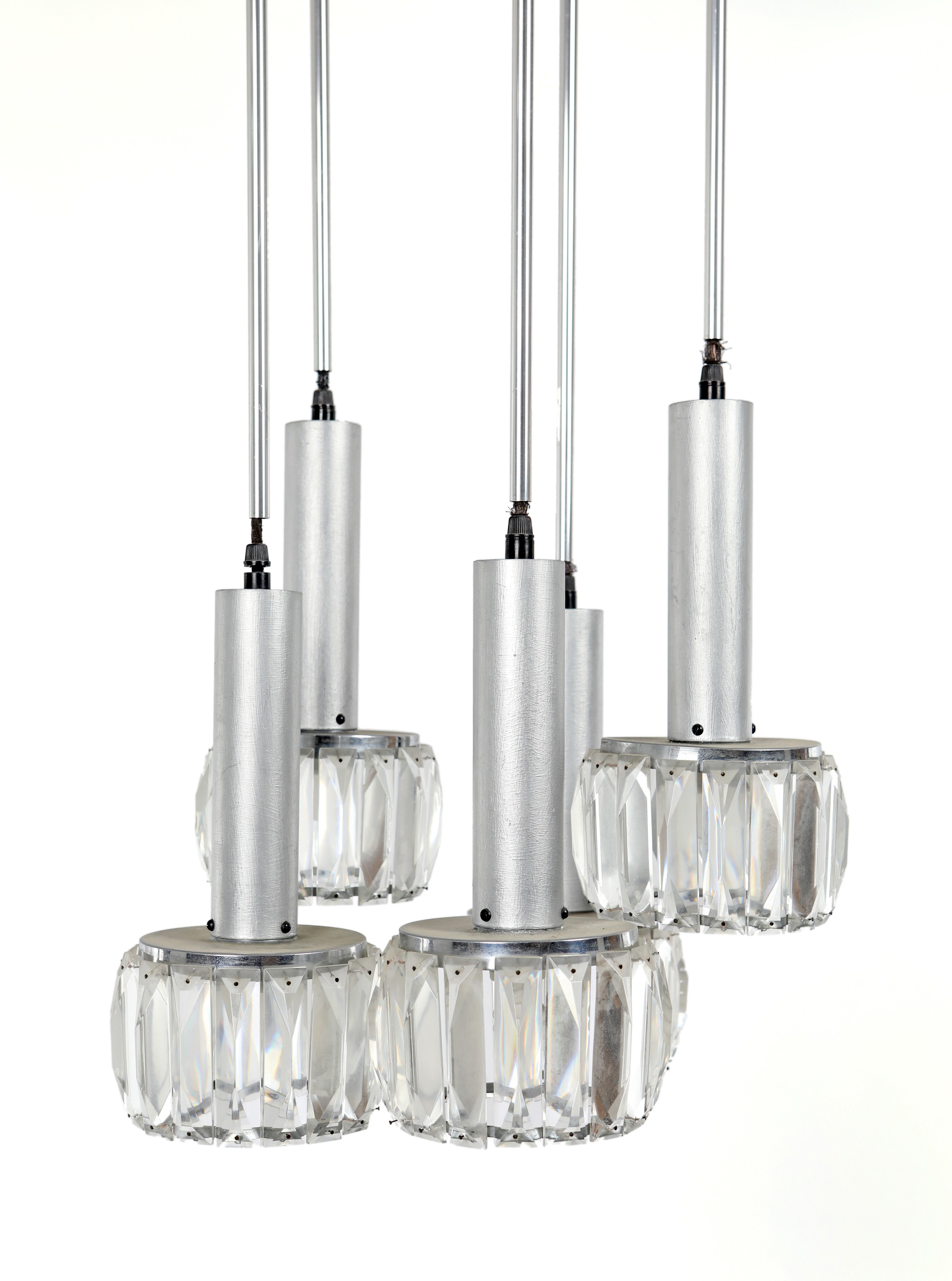 Lampadario a cinque luci da soffitto in metallo e cristallo