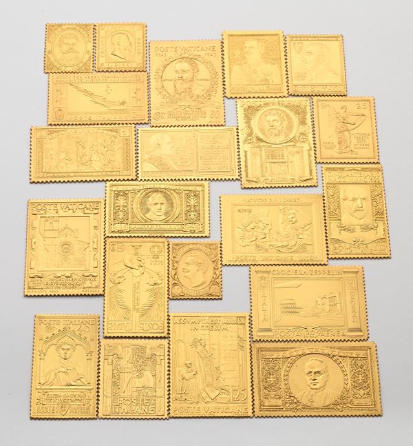 Lotto di 21 francobolli in oro a sbalzo tratti da serie del Regno d'Italia e dello Stato della Città del Vaticano