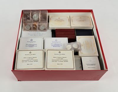 Lotto 24 Dittici Fdc 1981-1990; 9 Trittici Fdc 1981; 3 Dittici Proof (1986-87-89); 40 Monete da 1...
