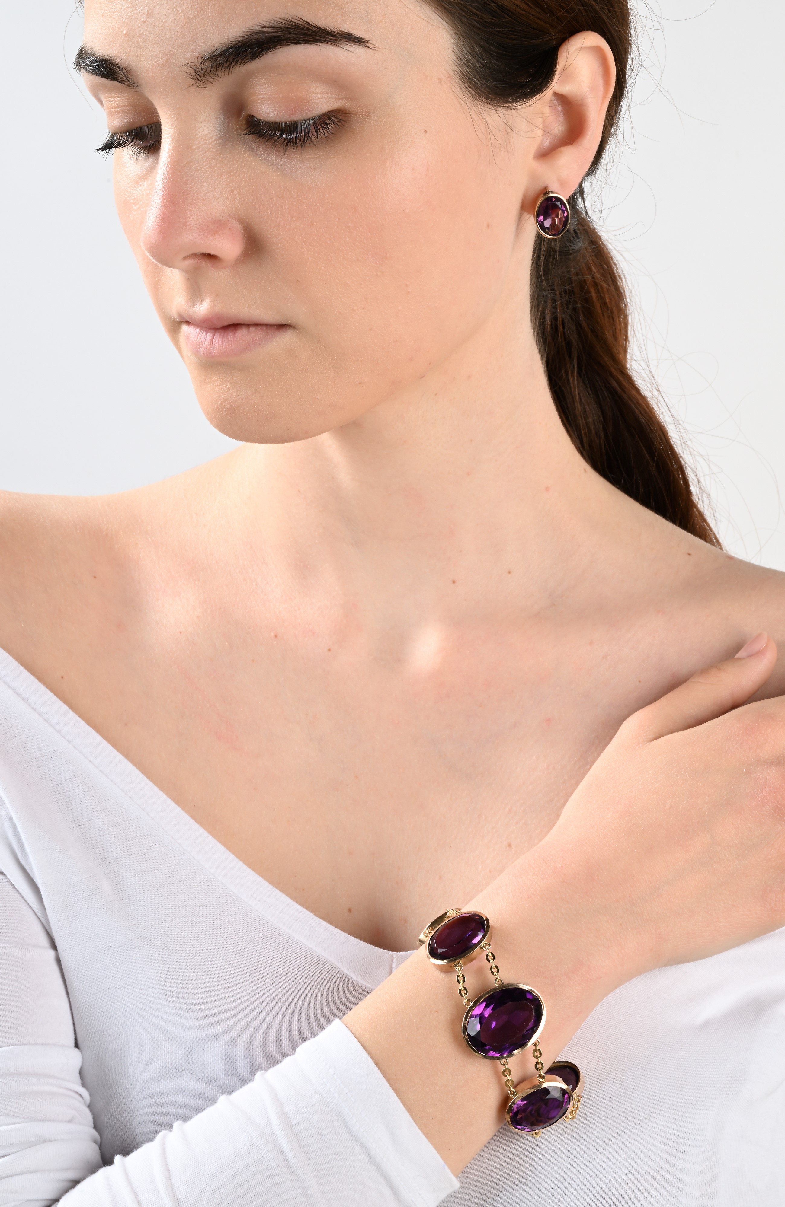 Parure di Bracciale e Coppia di Orecchini in Oro e Ametiste