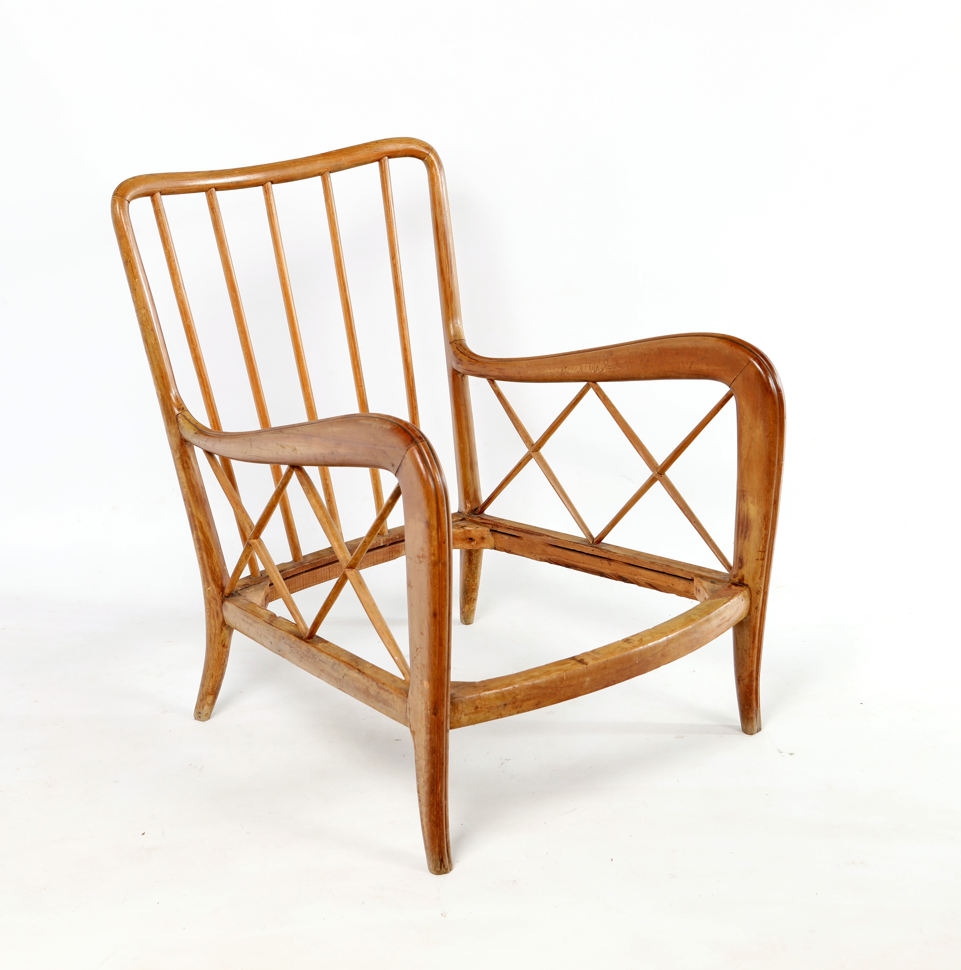 Paolo Buffa - Poltrona in Legno e Stoffa Imbottita