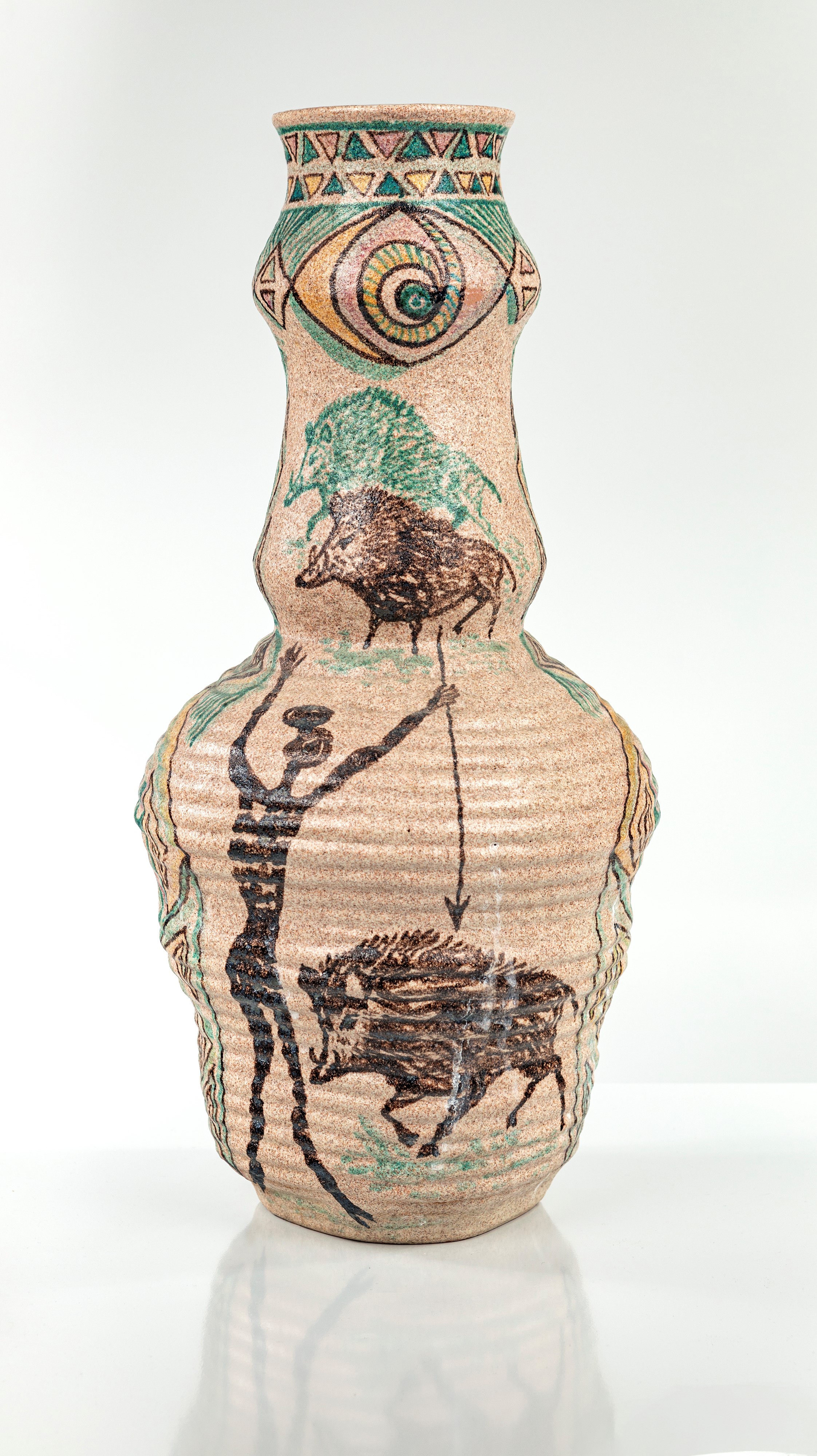 Vaso in Ceramica Decorata con Scene di Caccia e Motivi Geometrici
