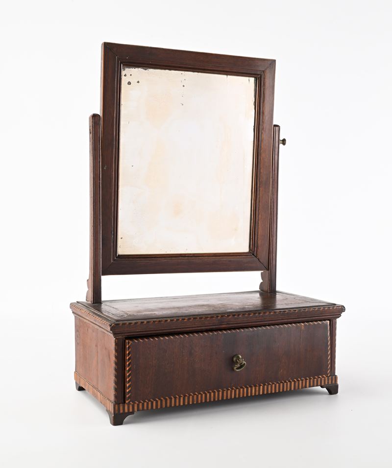 Psiche da tavolo con cassettino, fine del XIX secolo