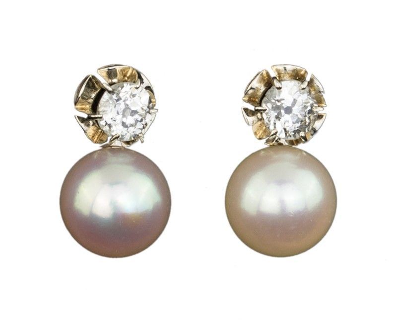 Orecchini Oro Bianco con Perle Giapponesi