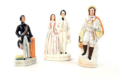 Ceramica policroma, Tre figure rappresentanti il principe di Galles, re Edoardo VII e la regina A...