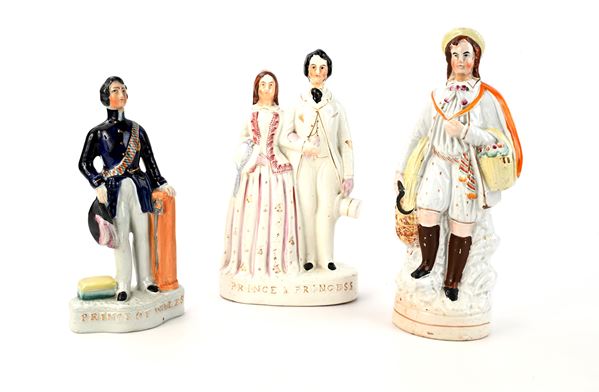 Tre grandi figure in ceramica policroma, Inghilterra, Staffordshire, XIX e XX secolo