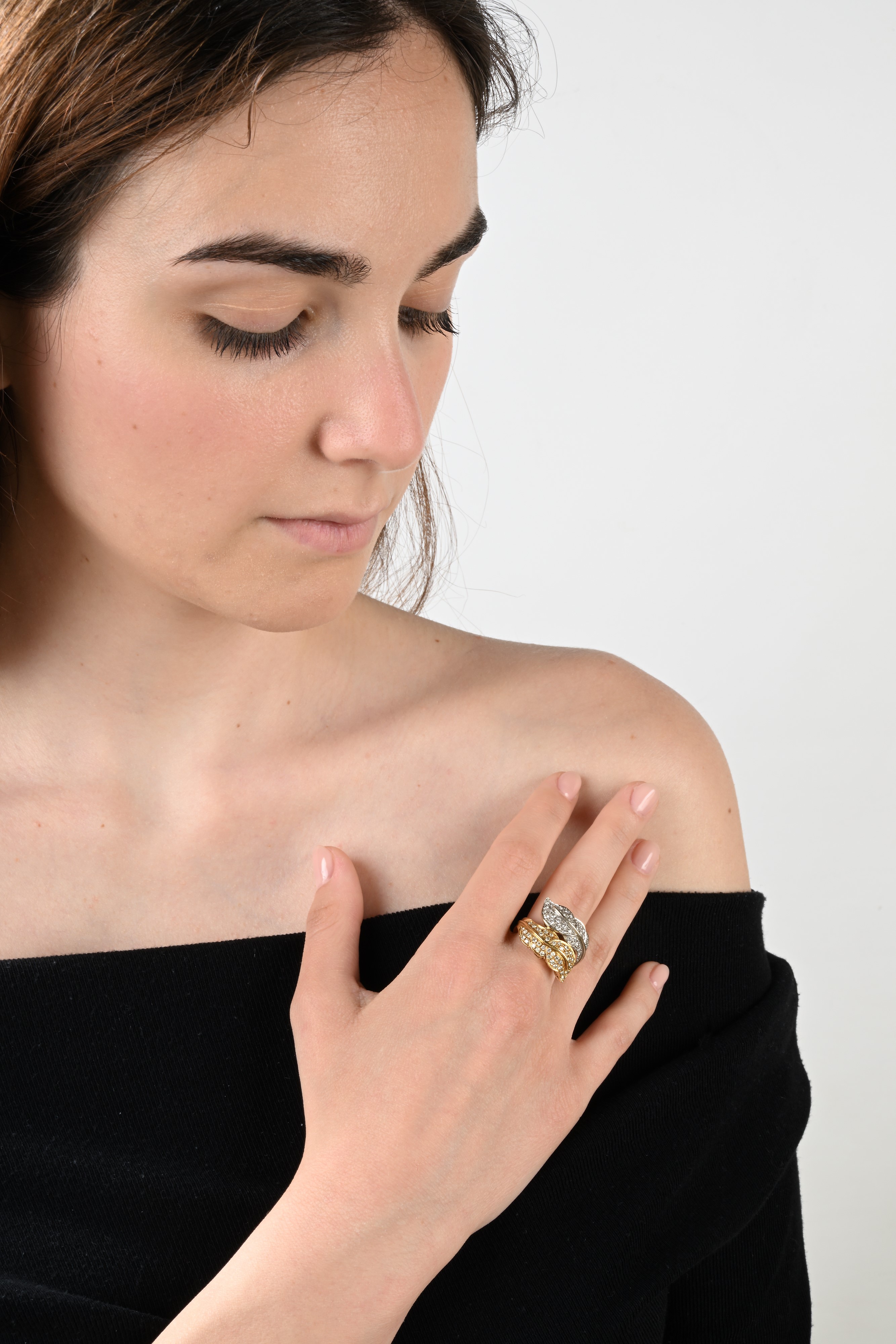 Anello Contrariè in Oro e Brillanti