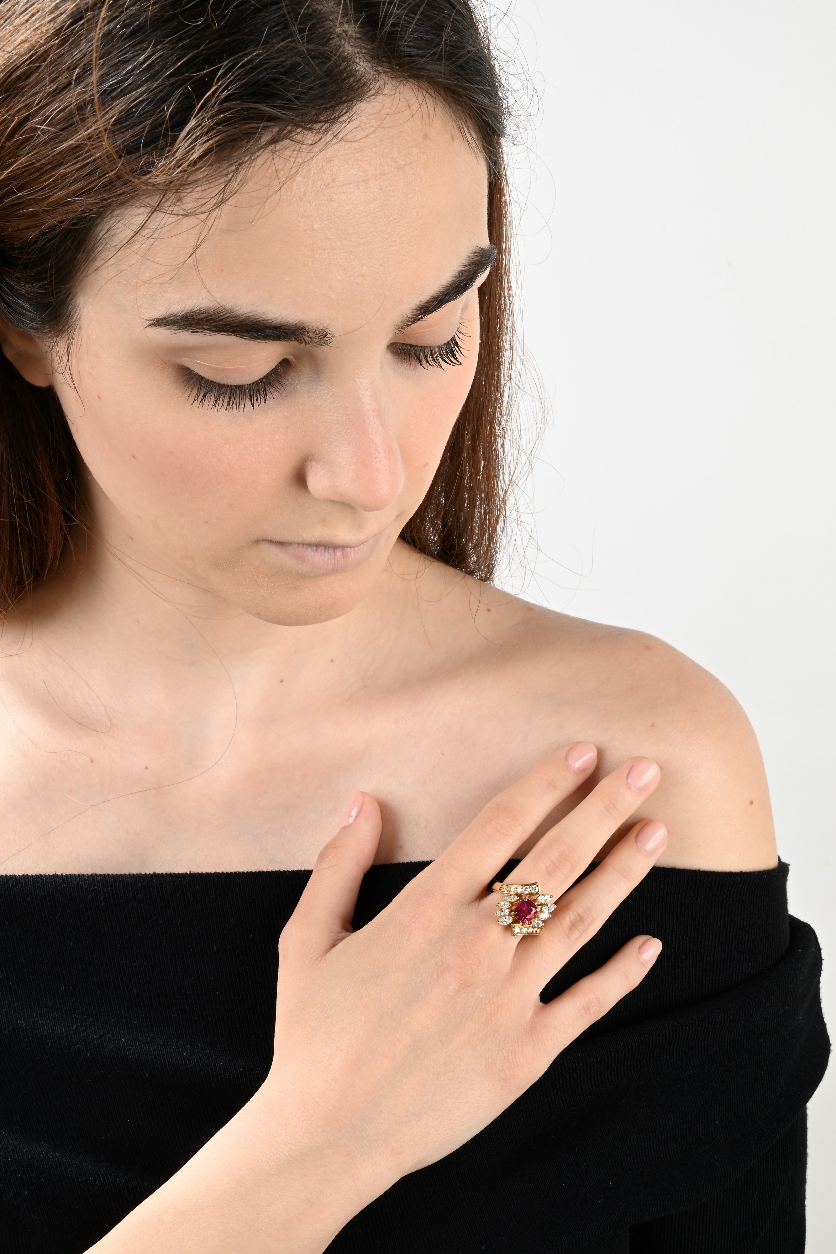 Anello in Oro, Rubino e Diamanti