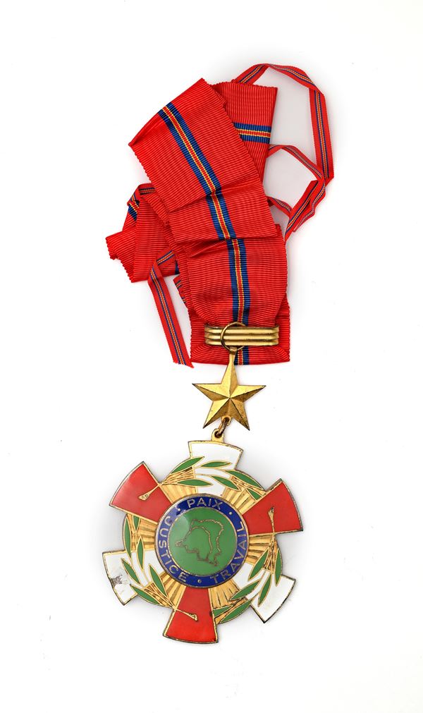 Croce da collare dell'Ordine Nazionale dello Zaire in metallo dorato e smalti. Con nastro originale