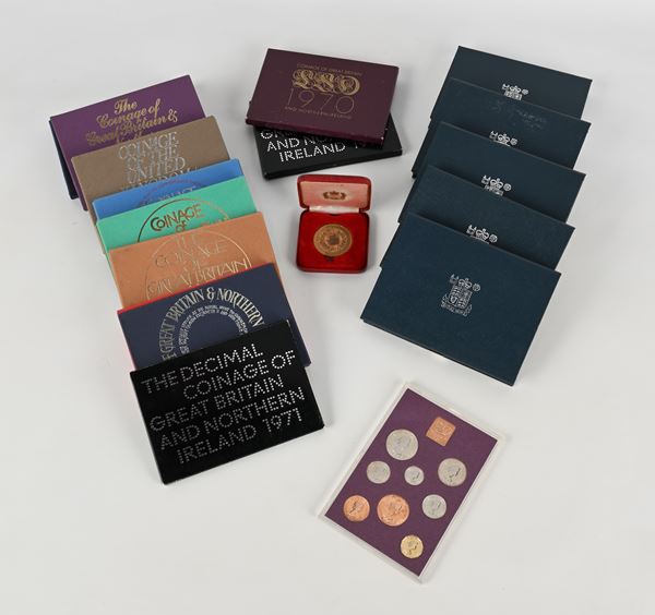 20 Serie complete Proof Gran Bretagna 1970-1987, medaglia in bronzo Queens Silver Jubilee 1977