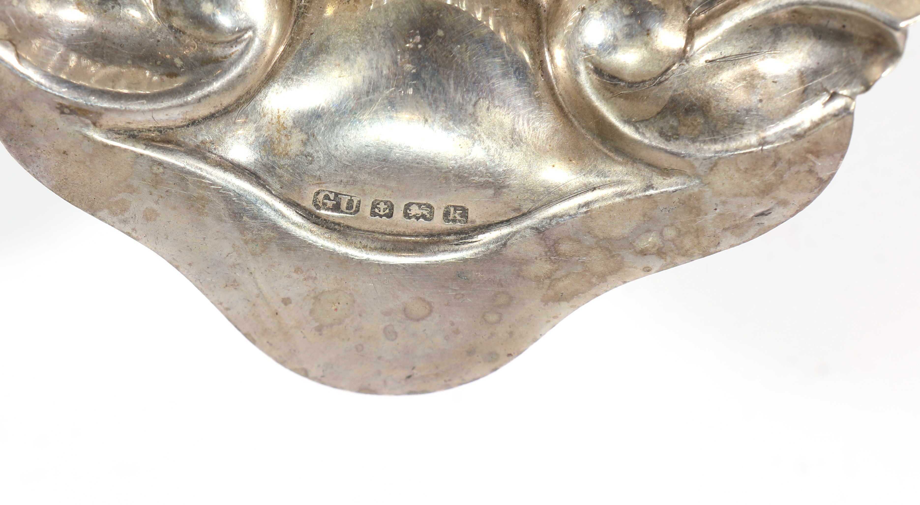 Due Vaschette a Conchiglia in Argento, una Birmingham 1909 ed una a Valva Sorretta da Conchiglie