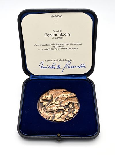 Floriano Bodini - Medaglia in Bronzo Raffigurante "colombe" per il 40° Anniversario di Telettra