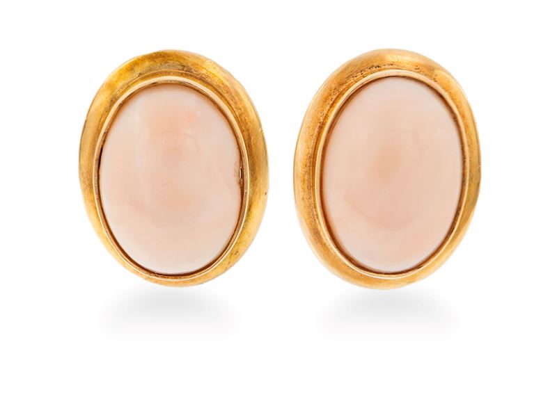 Coppia di Orecchini in Oro e Corallo