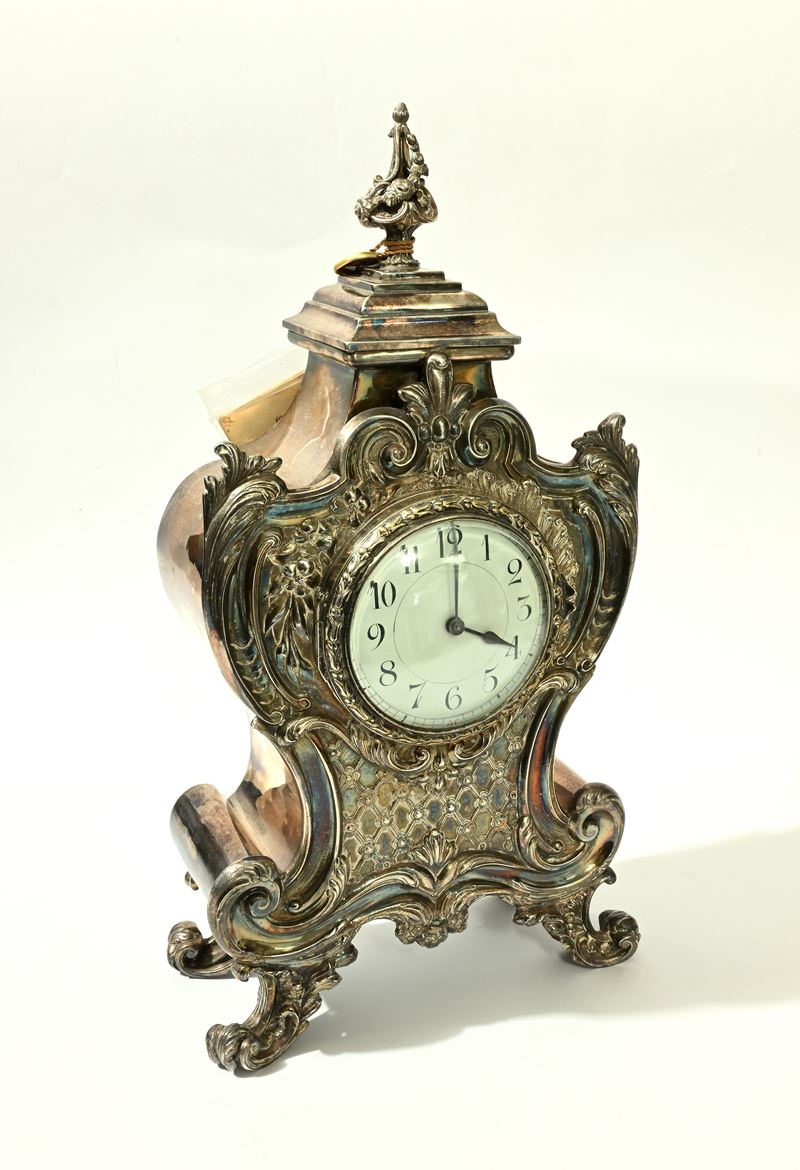 Orologio da tavolo d'epoca Art Nouveau con cassa in argento Sterling con punzoni Londra 1900. Mec...