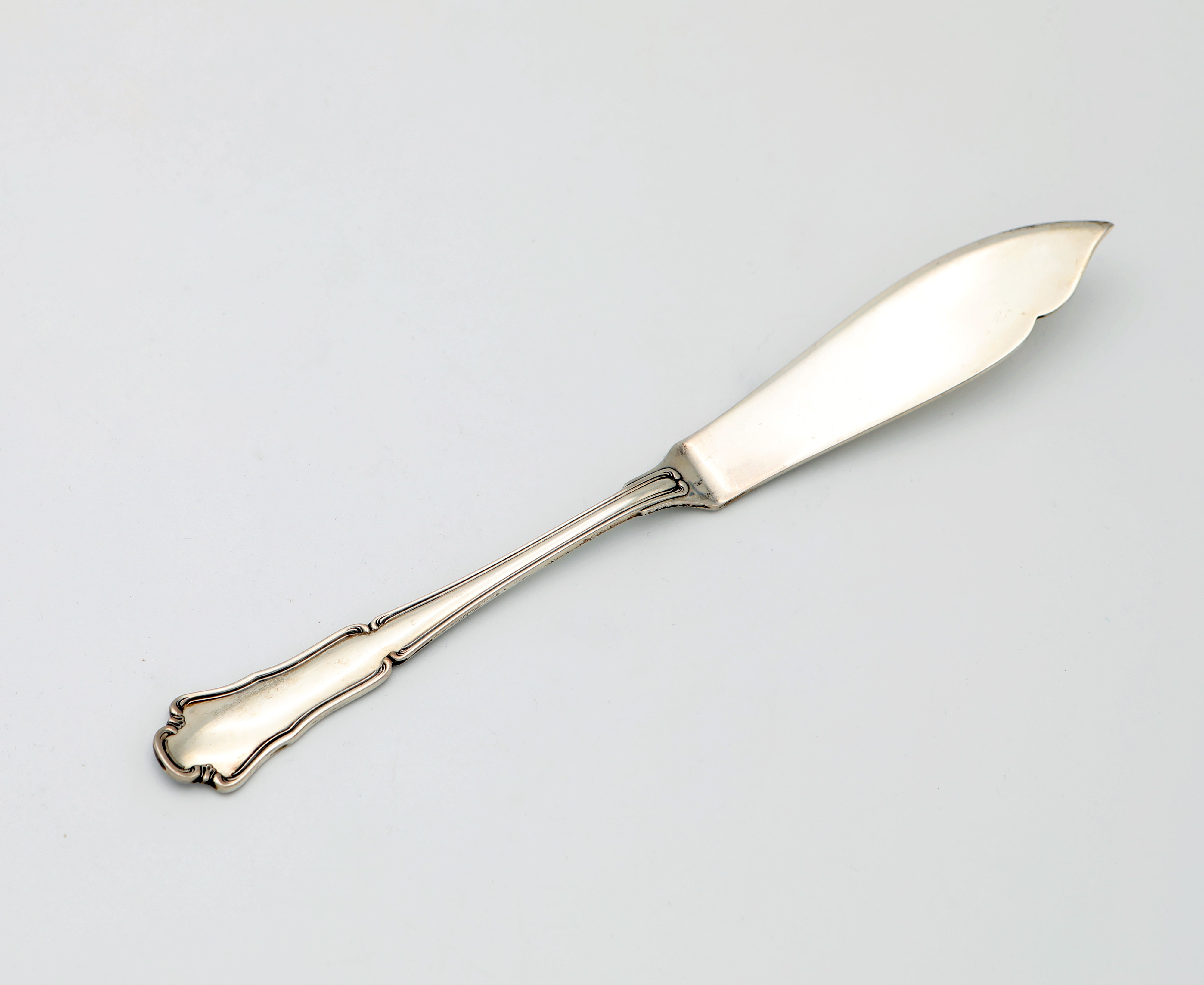 Servizio di Posate in Argento 800/000 per Diciotto Persone, Argenteria Cesa, Alessandria