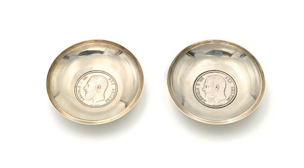 Coppia di piattini in argento 800/000 con al centro 5 Franchi 1872 e 1873 Belgio Leopoldo II