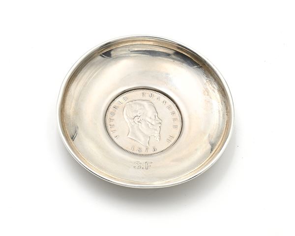 Piattino in argento 925/000 con al centro 5 Lire 1875 M Regno d'Italia Vittorio Emanuele II 