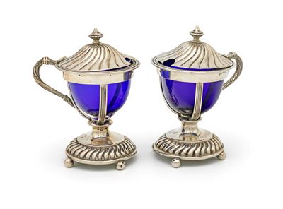 Coppia di Saliere in Argento e Vetro Blu