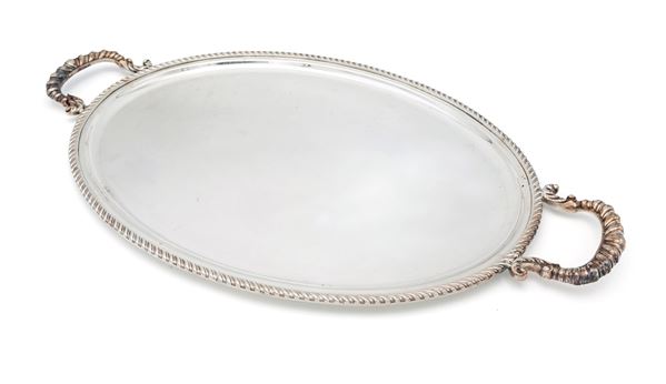 Vassoio ovale con manici in metallo argentato, Fornari, Roma