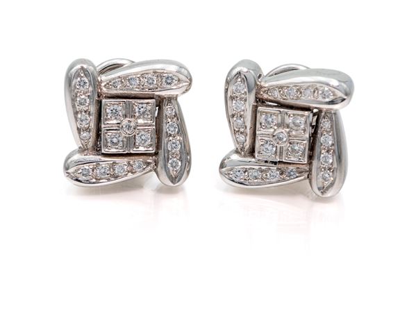 Coppia di orecchini oro e brillanti