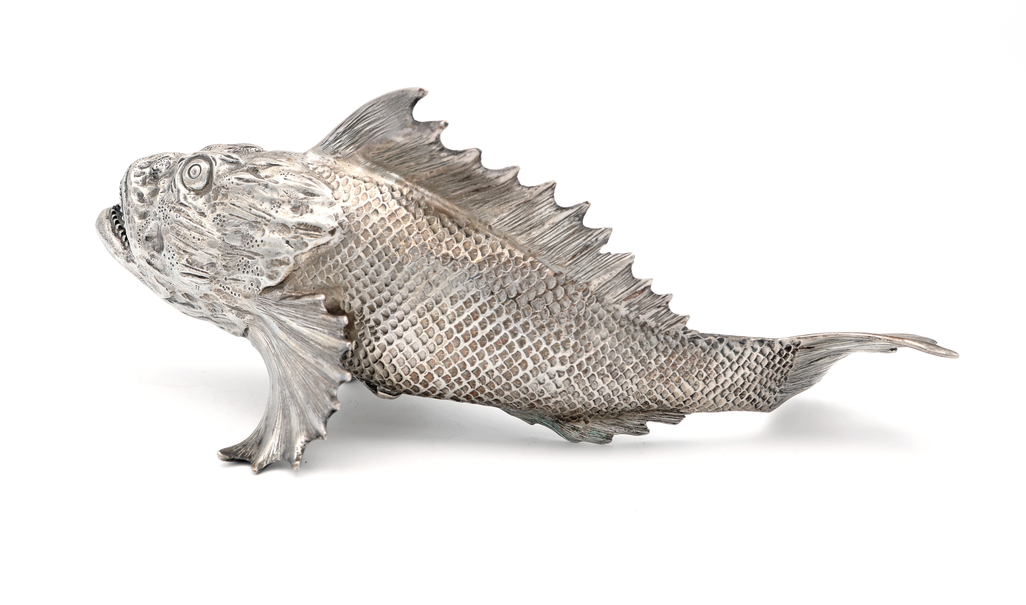 Attilio De Luca - Pesce in Argento 800/000