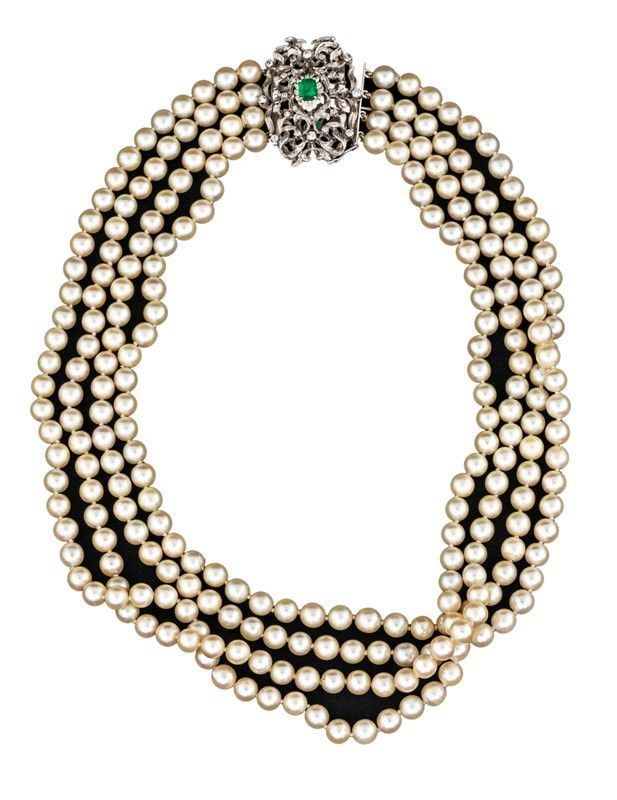 Collana con 4 Fili di Perle Coltivate Giapponesi