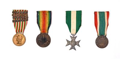 3 Medaglie in Bronzo della Prima Guerra Mondiale con Nastrini Originali e Medaglia (croce D'argen...