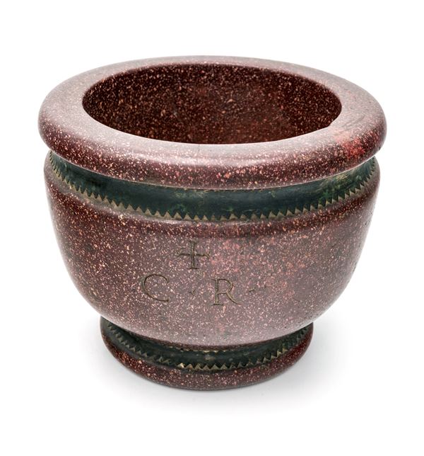 Mortaio in porfido egiziano, Roma, XVII secolo