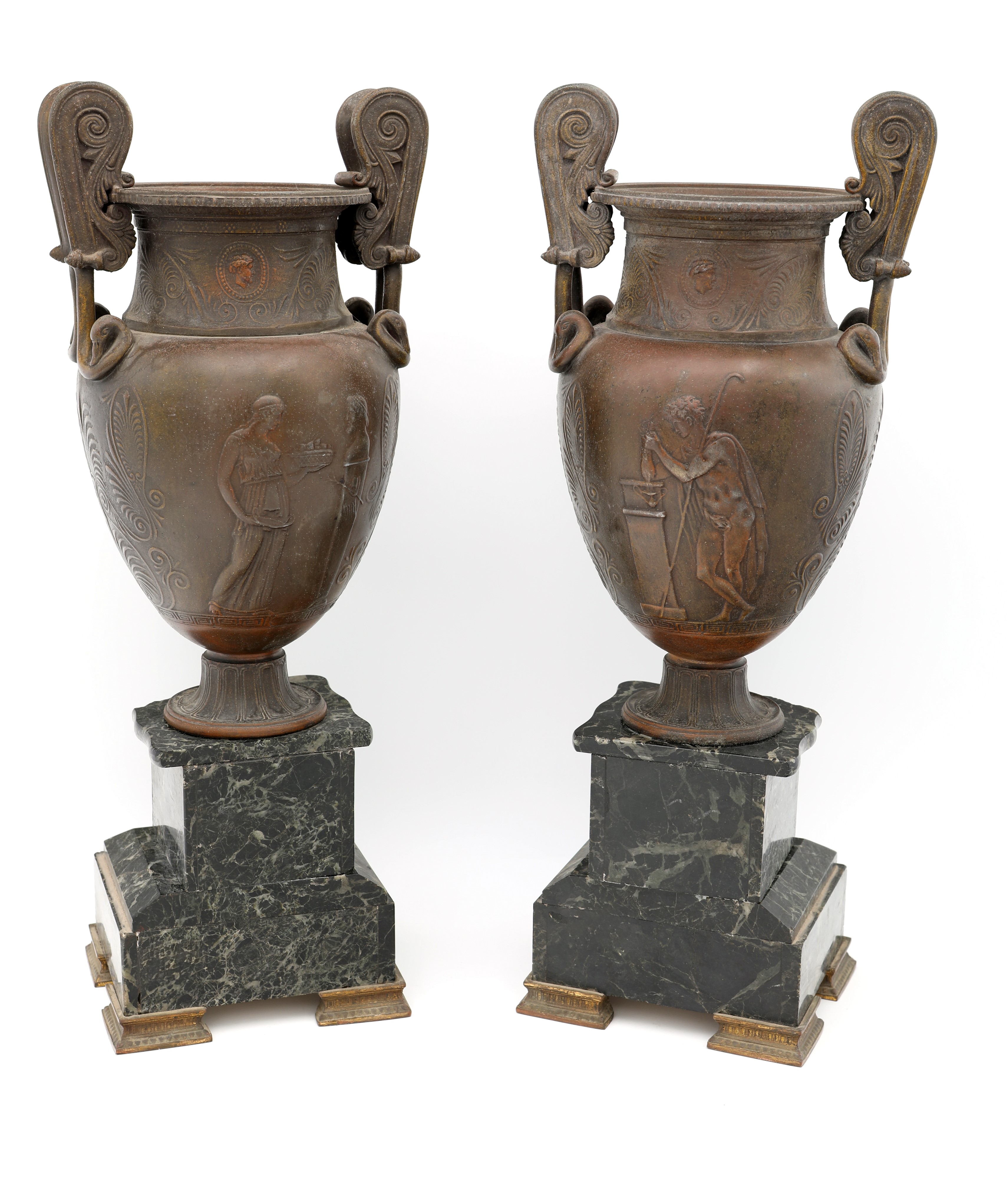 Coppia di Vasi in Bronzo del Grand Tour, XIX Secolo