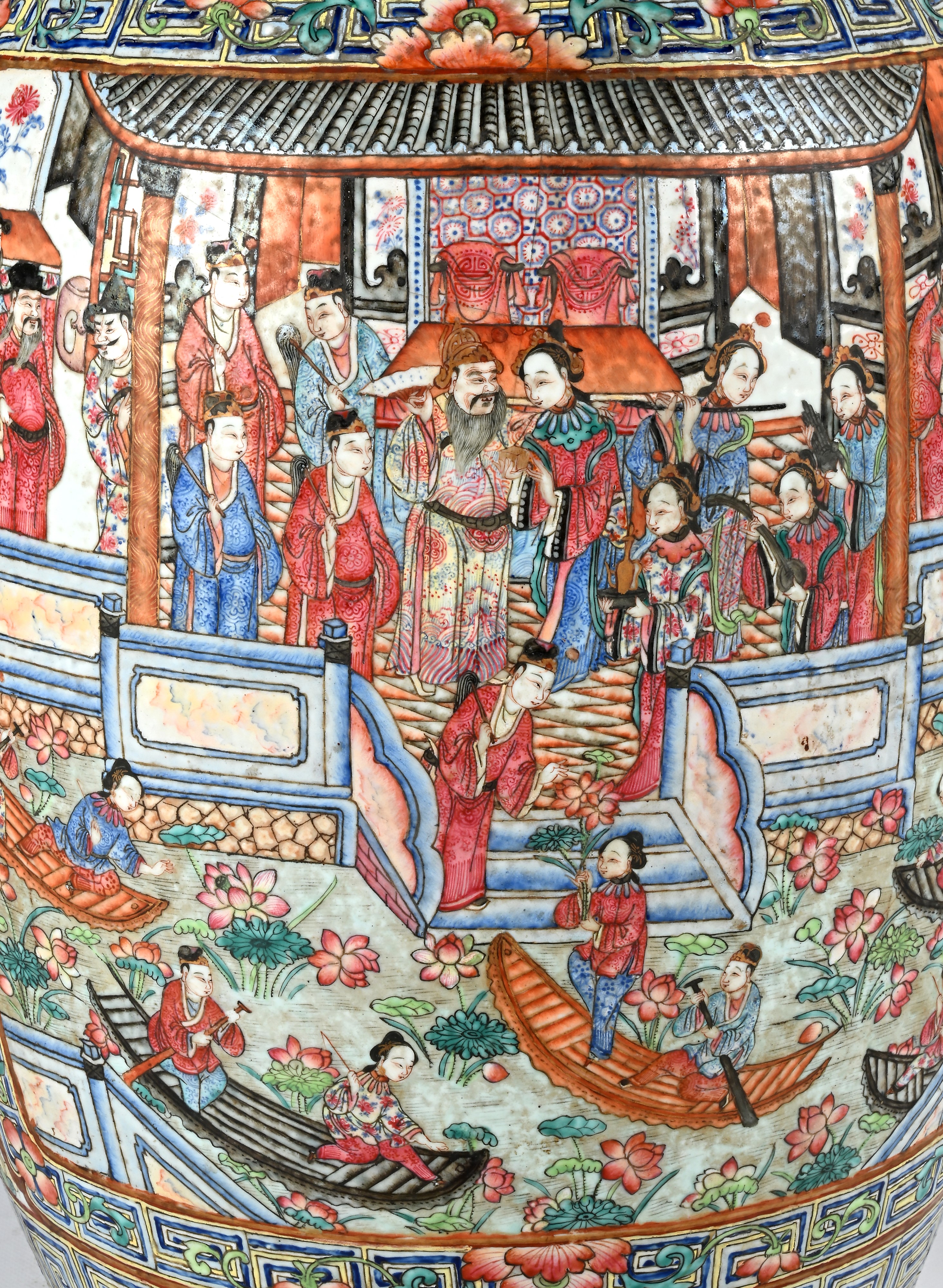 Coppia di Grandi Vasi in Porcellana Policroma, Cina, Dinastia Qing, XIX Secolo