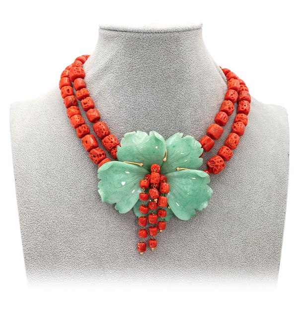 Collana in oro, corallo e giada