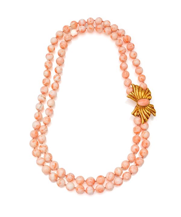 Collana in corallo rosa ed oro