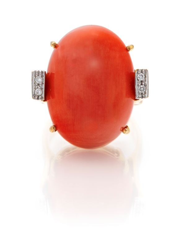 Rajola, anello in oro, corallo e brillanti