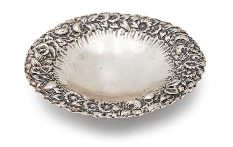 Alzatina in Argento 800/000 con Orlo Percorso da Fiori Baccellati