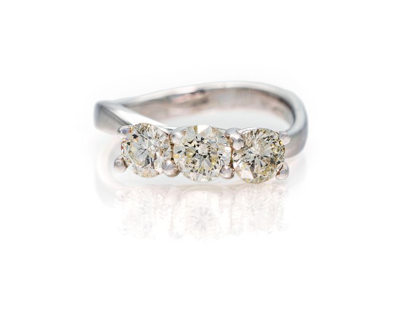 Anello Trilogy in Oro e Brillanti