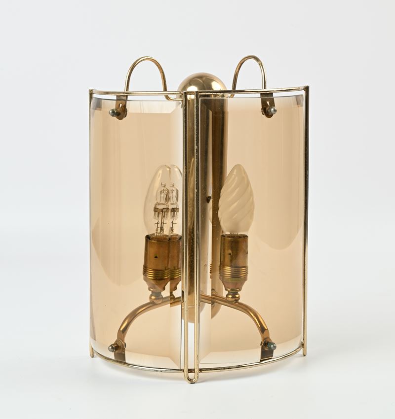 Applique in metallo dorato e vetro fumé