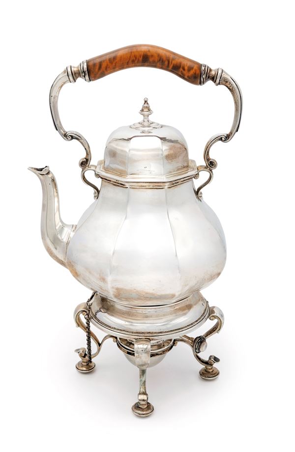 Tea kettle in argento, Londra 1901