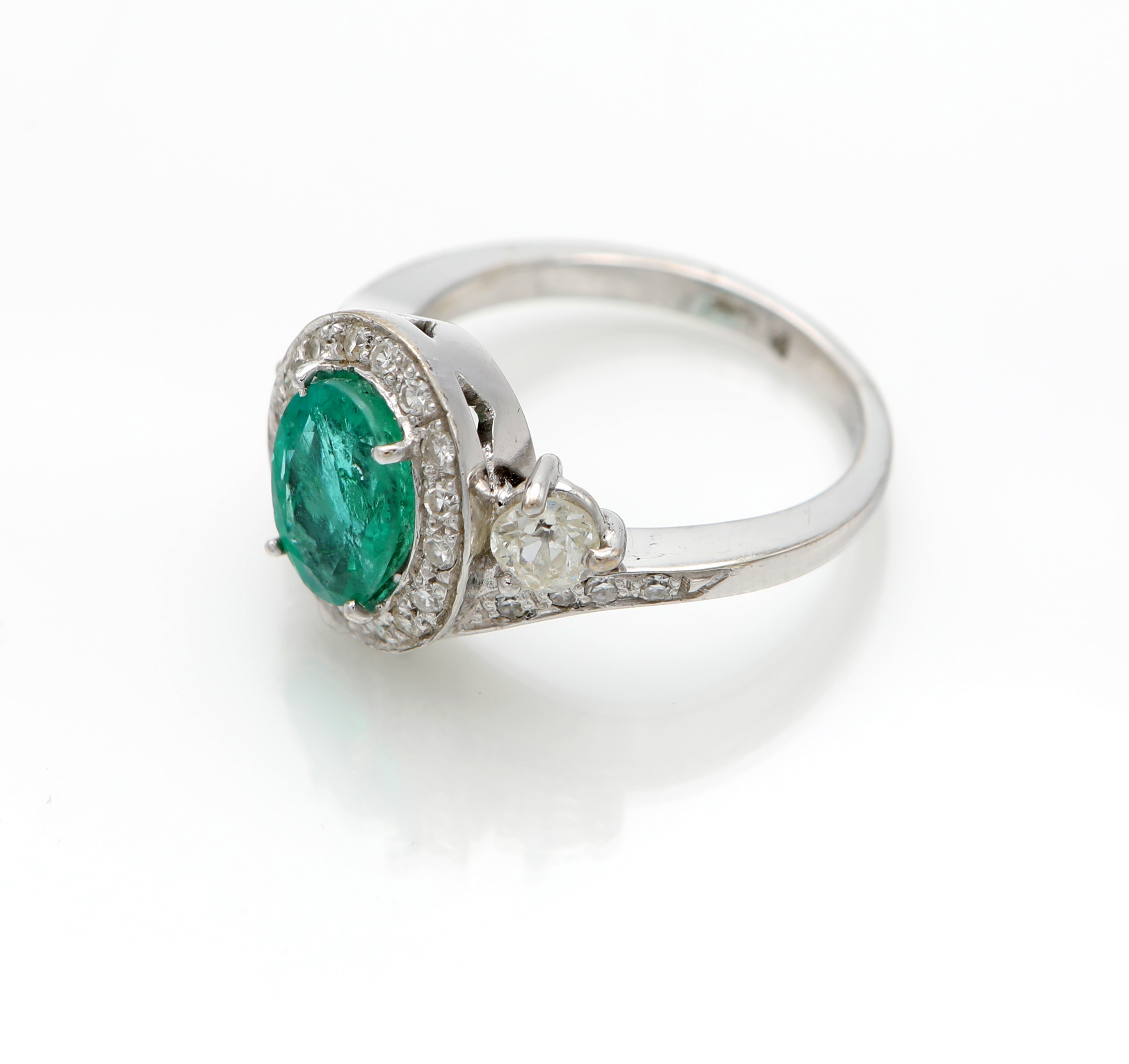 Anello in Oro, Brillanti e Smeraldo