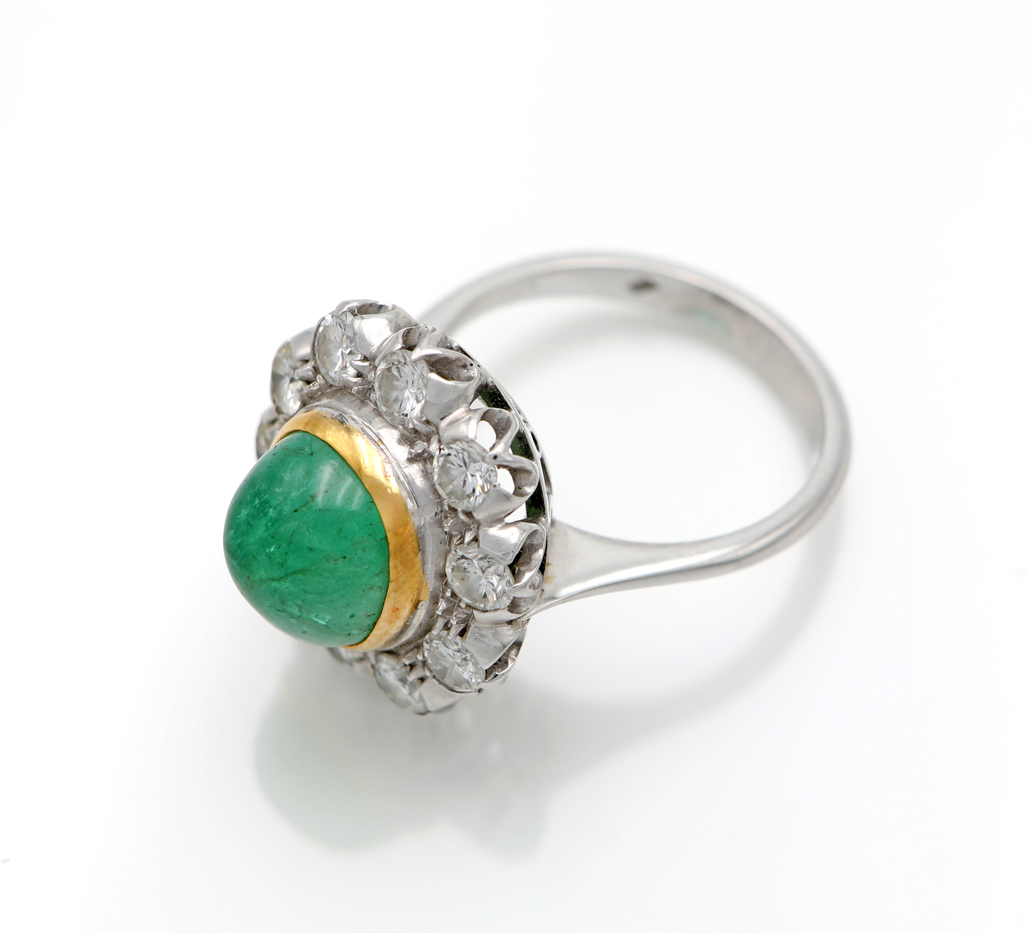 Anello in Oro, Brillanti e Smeraldo