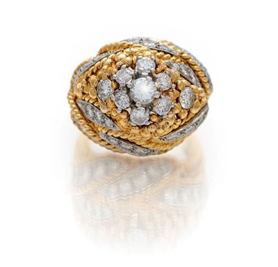 Anello a Cupola in Oro e Brillanti
