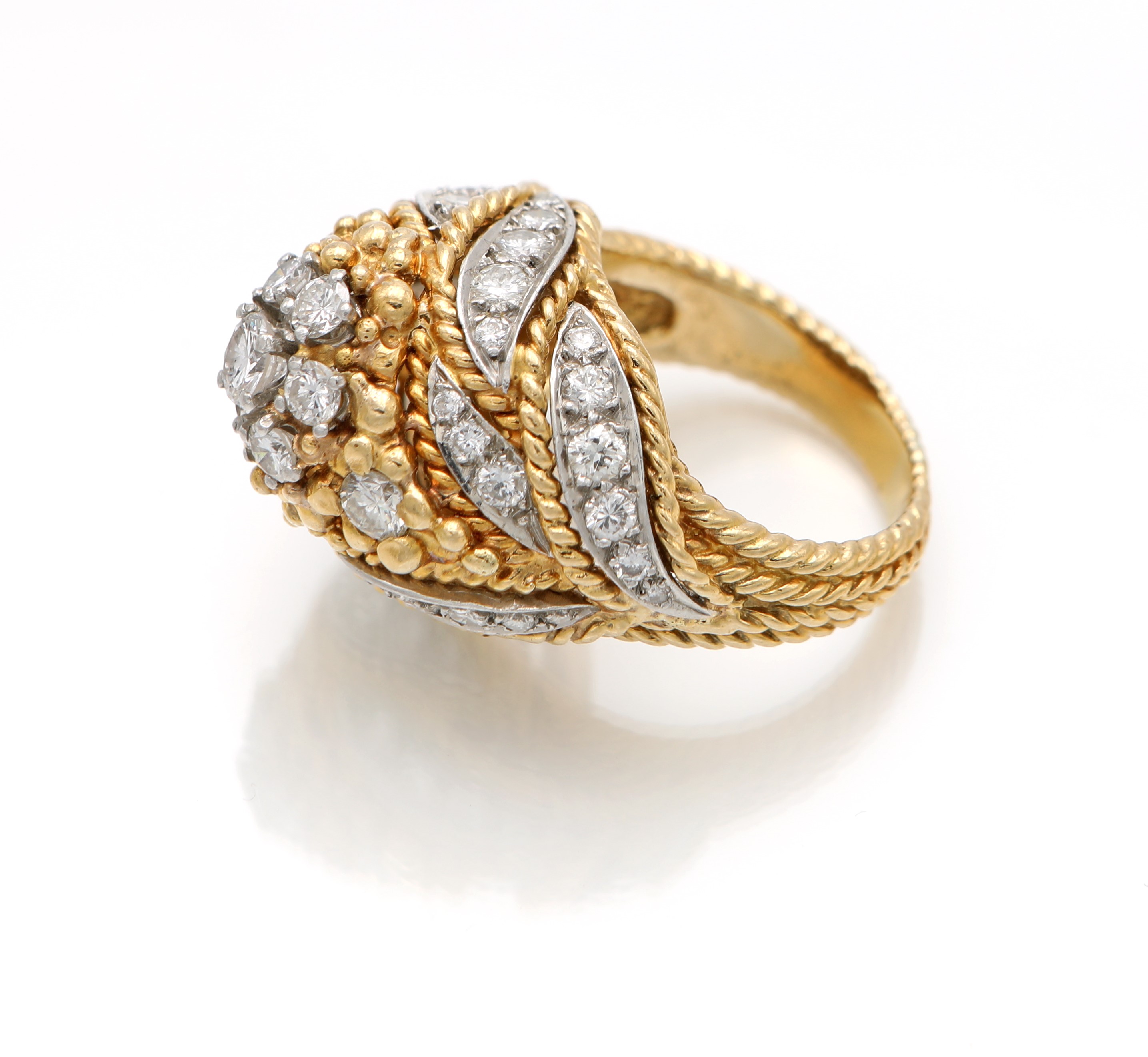 Anello a Cupola in Oro e Brillanti